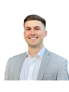 Brian Clarke - RE/MAX 1st Advantage - The Robert Dekanski Team
