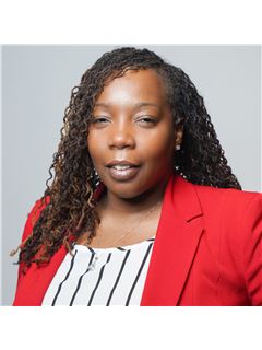 Aeisha Hayward - RE/MAX First Realty II