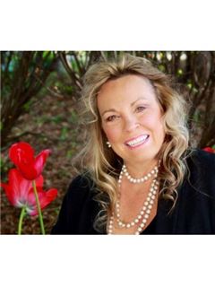 Gail F. Napolitano - RE/MAX Select