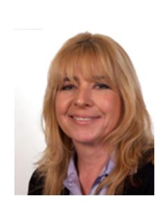 Broker/Owner - Susan Bakes - RE/MAX 1st Advantage