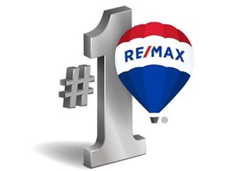 Office of RE/MAX Trading Places - Hasbrouck Heights