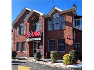 Office of RE/MAX New Millennium Group - Hillside