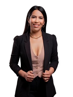 Katherine Villalobos Team Member - RE/MAX - ADVANCE