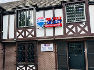 Oficina de RE/MAX - SELECT - Las Condes