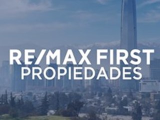 Oficina de RE/MAX - FIRST - Providencia