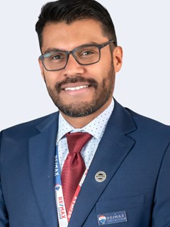 Cesar Eduardo Gomez - RE/MAX - EXCLUSIVE