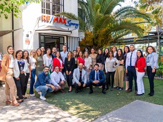 Oficina de RE/MAX - SYNERGY - Las Condes