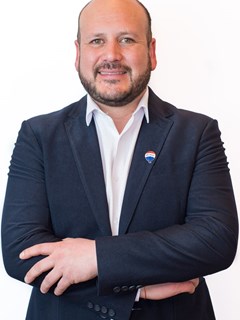Team Austral Member Esteban Morales Valencia - RE/MAX - LOS RÍOS