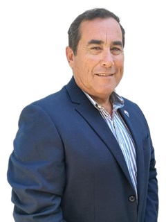 Mario Reyes - RE/MAX - SUPREME