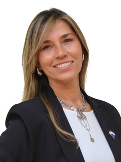 Carolina Castro - RE/MAX - SUPREME