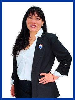 Constanza Santis Santander - RE/MAX - INNOVA