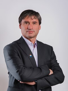 Luis Gutierrez Zarate - RE/MAX - UNIQUE