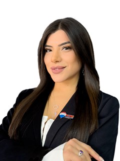 Ayleen Oyarzo Ortega - RE/MAX - INNOVA