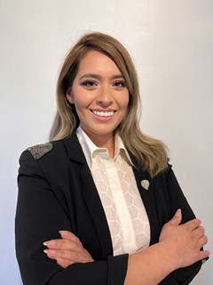 Elizabeth Chambla Vera - RE/MAX - PRIORITY