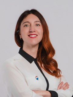 María Alejandra Tapia - RE/MAX - UNIQUE