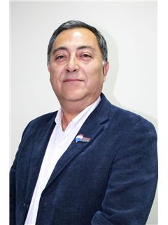 Team Manager - Julian Careaga Aviles - RE/MAX - INNOVA