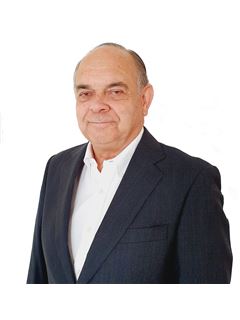 Guillermo Niklitschek - RE/MAX - GO