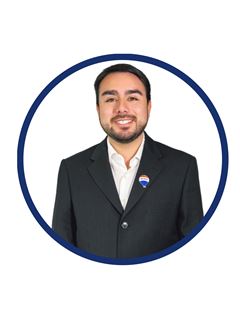 Camilo Escobar - RE/MAX - FIRST