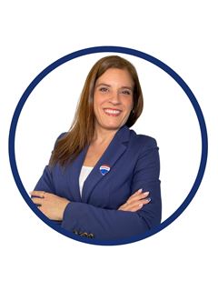 Broker/Owner - Claudia Mardones - RE/MAX - FIRST