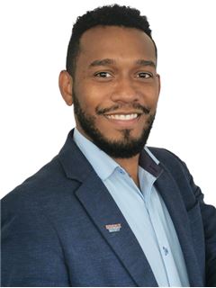 Steven Chalare Mina - RE/MAX - FIRST