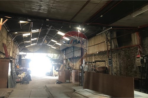 Commercial - Warehouse-Multi Tenant - Santiago, Santiago, Metropolitana De Santiago - CL