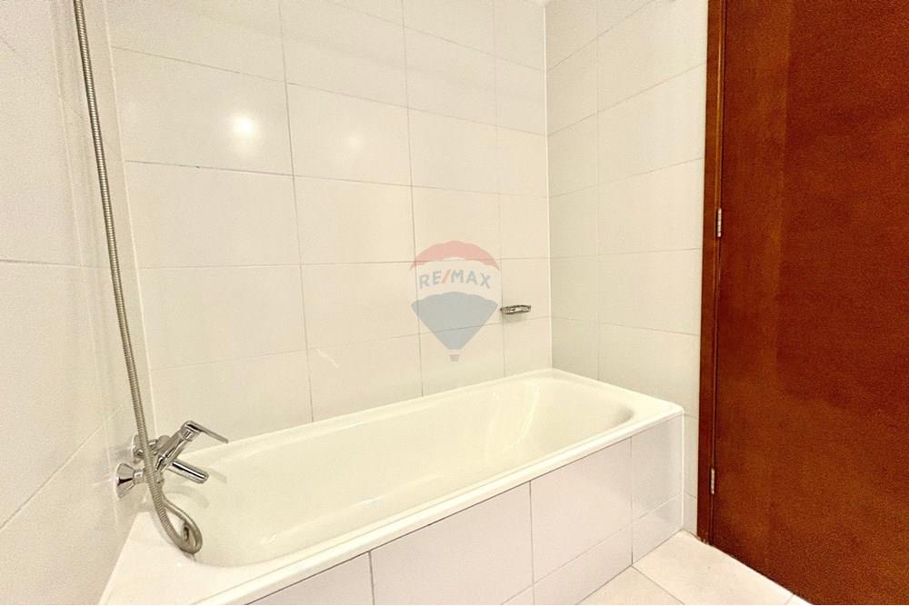 Residential - Stanovanje - Vitacura, Santiago, Metropolitana De Santiago - CL - WhatsApp Image 2025-10-02 at 2.28.50 PM (1).jpeg - 1028096115-6