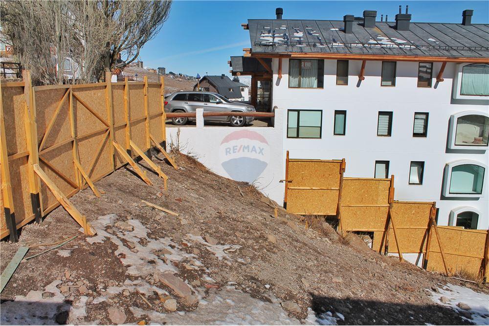 Residenziale - Terreno - Lo Barnechea, Santiago, Metropolitana De Santiago - CL - Altro - 1028109022-1009