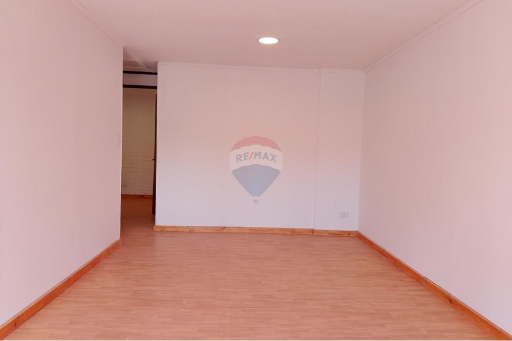 Residential - Hus - Pudahuel, Santiago, Metropolitana De Santiago - CL - 1.jpeg - 1028050105-570