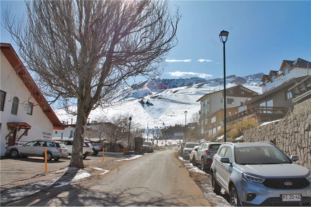 Residenziale - Terreno - Lo Barnechea, Santiago, Metropolitana De Santiago - CL - Altro - 1028109022-1009