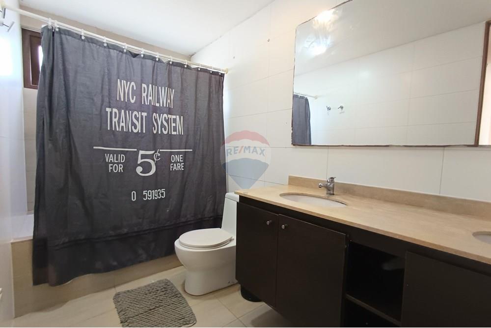 Residential - House - Colina, Chacabuco, Metropolitana De Santiago - CL - Baño principal.jpg - 1028096063-31