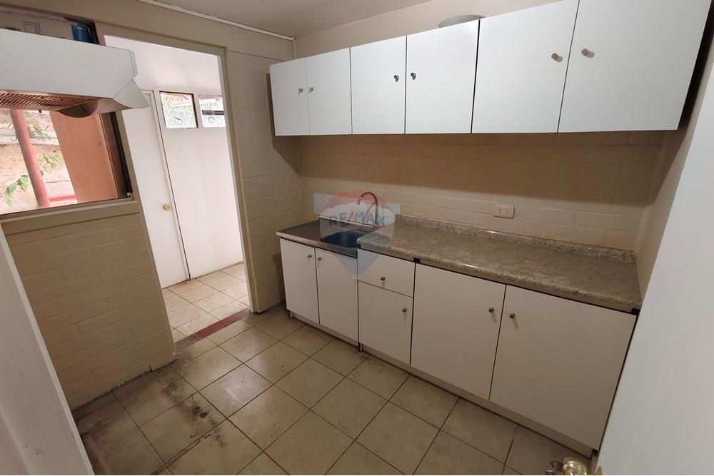 lakó - szabadonálló ház - Maipú, Santiago, Metropolitana De Santiago - CL - IMG_20250411_102759.jpg - 1028057123-76