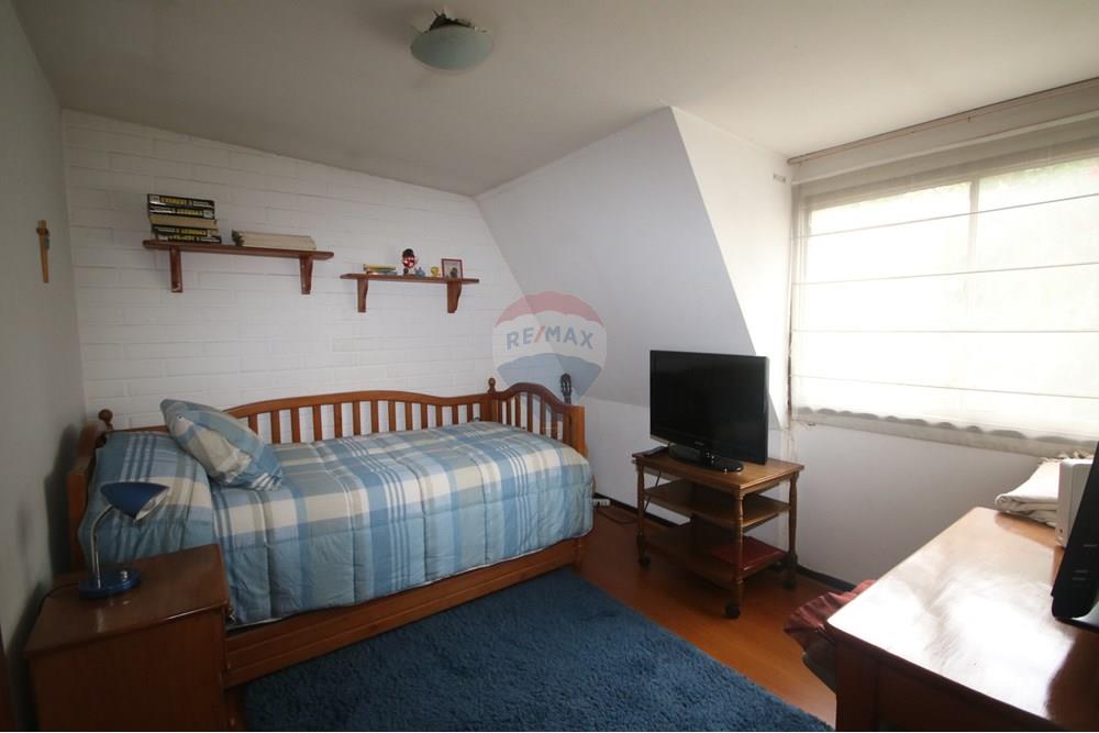 Casa de esquina - Venta - Las Condes, Santiago, Metropolitana De Santiago - IMG_4295.JPG - Dormitorio - 1028109076-8