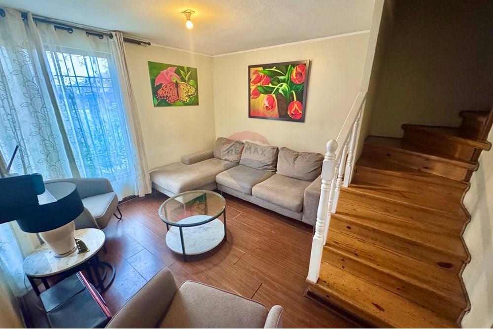 Жилищен - Къща - Maipú, Santiago, Metropolitana De Santiago - CL - IMG_8264.jpg - Всекидневна - 1028018291-704