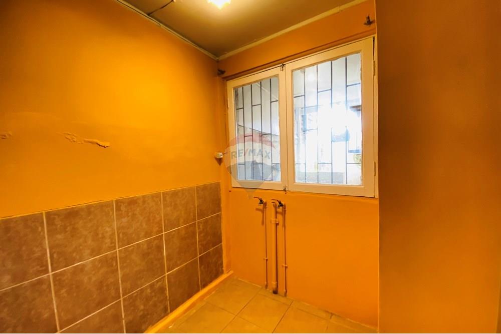 Residential - Отдельно стоящий дом - La Granja, Santiago, Metropolitana De Santiago - CL - IMG_4564.jpg - 1028018342-310