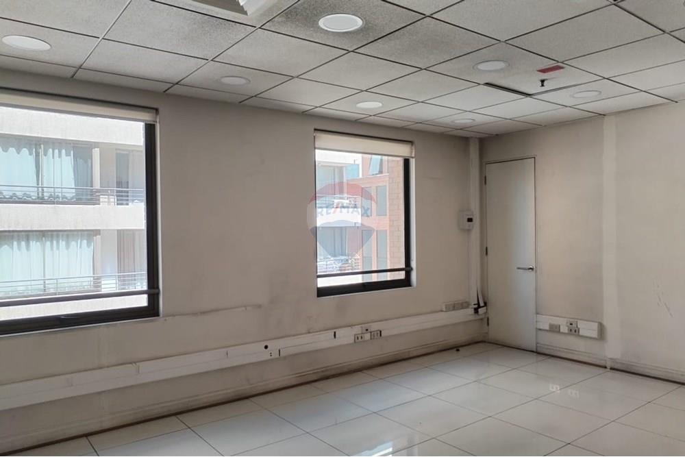 Commercial - Pisarniški prostor - Providencia, Santiago, Metropolitana De Santiago - CL - WhatsApp Image 2025-10-15 at 11.06.54 (3).jpeg - 1028036052-363