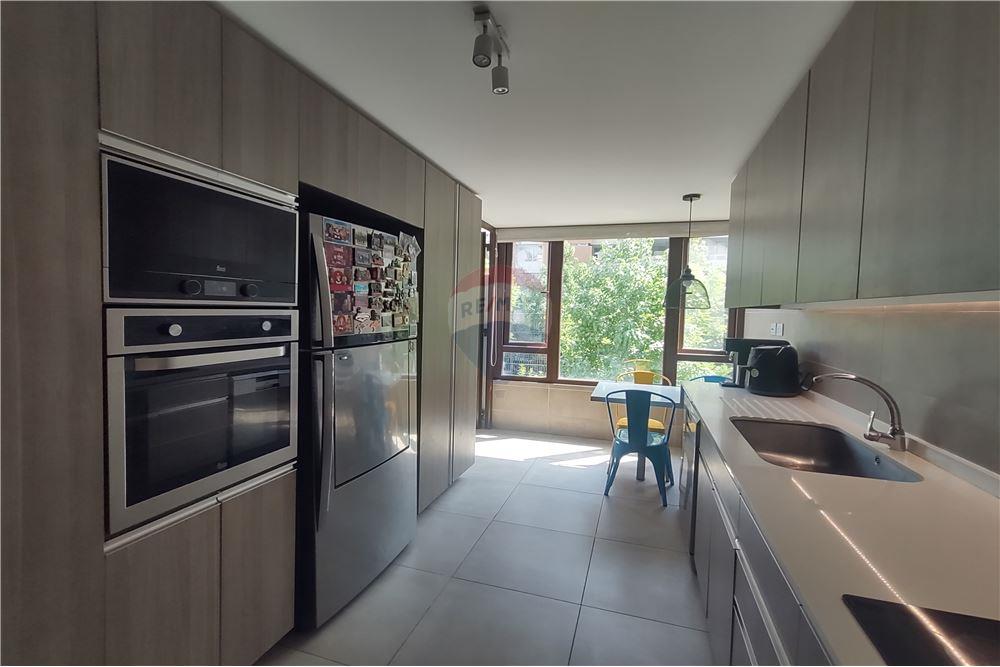 Residential - Asuinhuoneisto - Las Condes, Santiago, Metropolitana De Santiago - CL - 11 - 1028018403-72