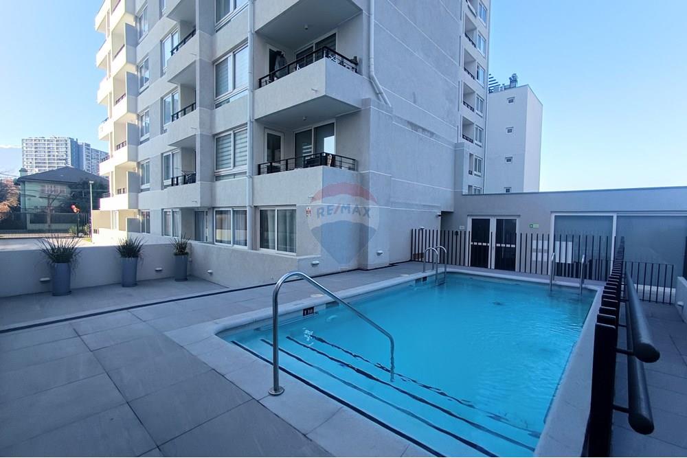 Departamento - Arriendo - Ñuñoa, Santiago, Metropolitana De Santiago - Piscina Horiz 2.jpg - 1028096063-30