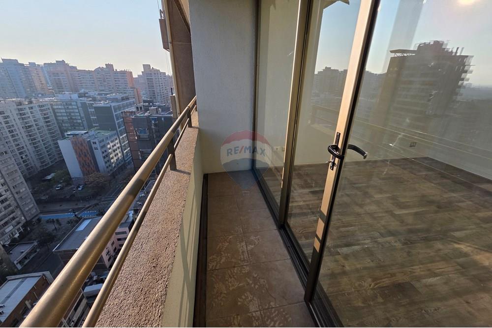 Residential - Kondo/ Apartemen - Santiago, Santiago, Metropolitana De Santiago - CL - 20250807_165235.jpg - 1028085046-16
