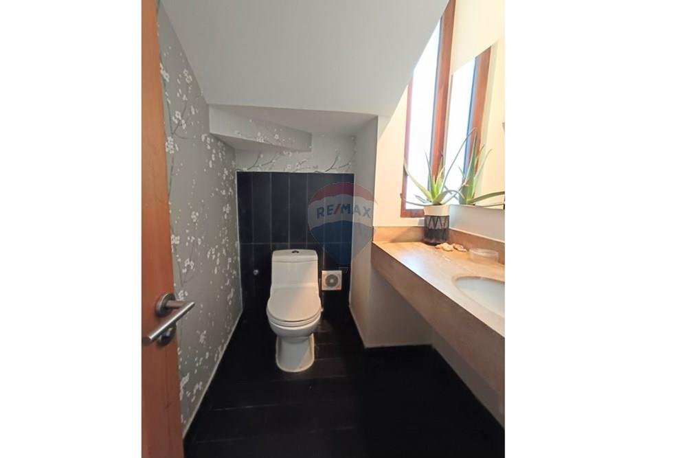 Residential - House - Colina, Chacabuco, Metropolitana De Santiago - CL - Baño visitas.jpg - 1028096063-31