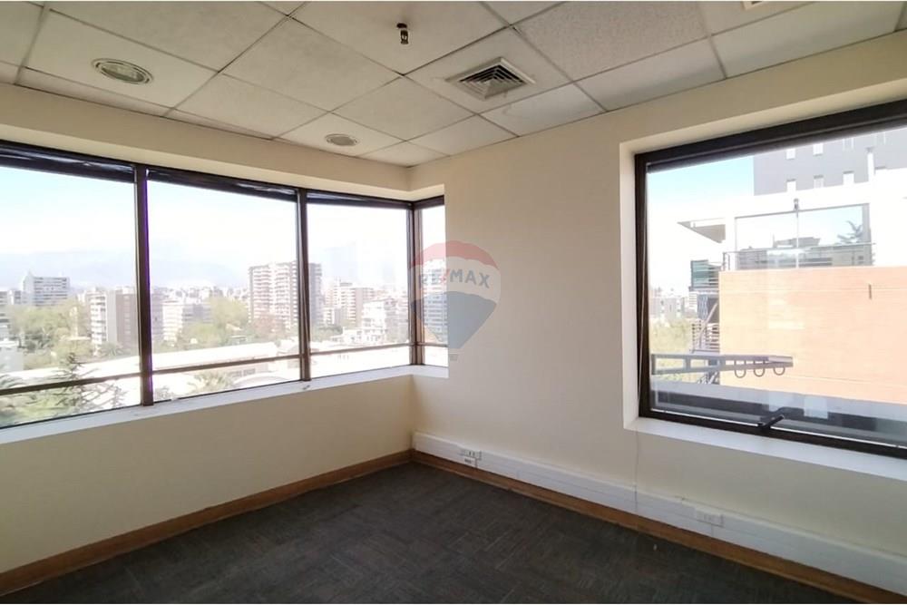 Commercial - Pisarniški prostor - Providencia, Santiago, Metropolitana De Santiago - CL - WhatsApp Image 2025-10-15 at 11.06.50 (2).jpeg - 1028036052-363