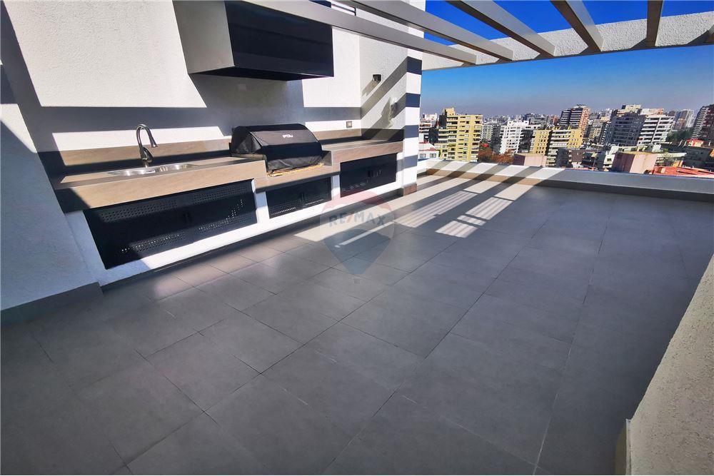 Residencial - Piso - Las Condes, Santiago, Metropolitana De Santiago - CL - Terraza - 1028018151-851
