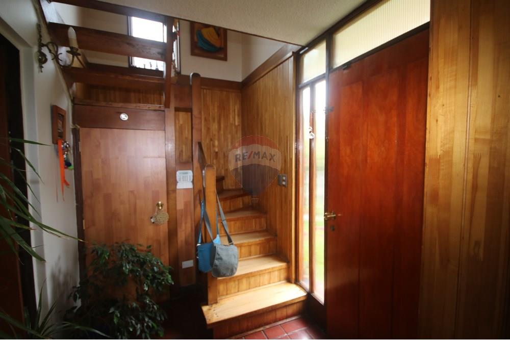 Casa de esquina - Venta - Las Condes, Santiago, Metropolitana De Santiago - IMG_4287.JPG - 1028109076-8