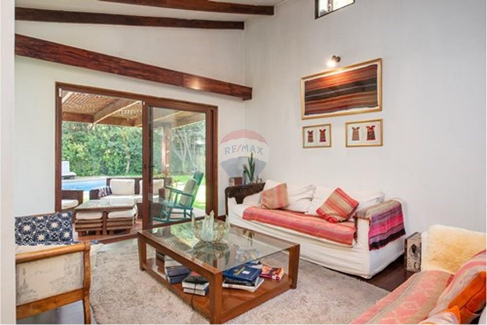 Residenční - Dům - Las Condes, Santiago, Metropolitana De Santiago - CL - living2.jpg - 1028050070-646