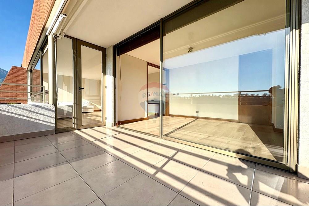 Residential - Stanovanje - Vitacura, Santiago, Metropolitana De Santiago - CL - WhatsApp Image 2025-10-02 at 2.28.54 PM (1).jpeg - 1028096115-6