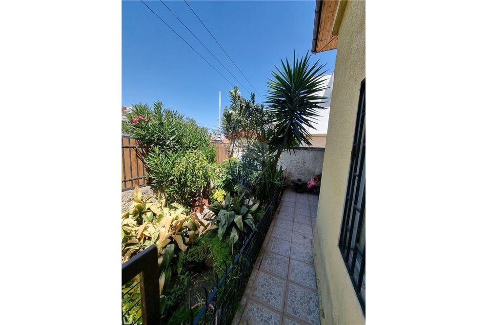 Residential - Bahay - San Miguel, Santiago, Metropolitana De Santiago - CL - 8 - 1028018386-411