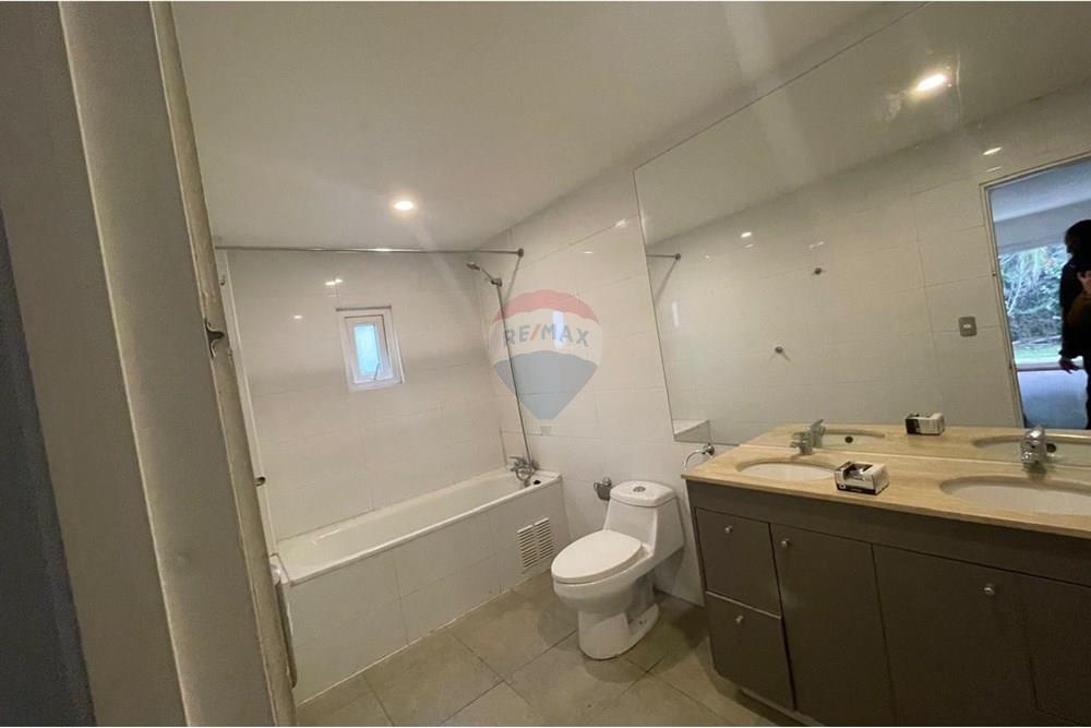 Residenziale - Casa - Colina, Chacabuco, Metropolitana De Santiago - CL - WhatsApp Image 2025-08-12 at 15.47.52 (12).jpeg - 1028018566-18