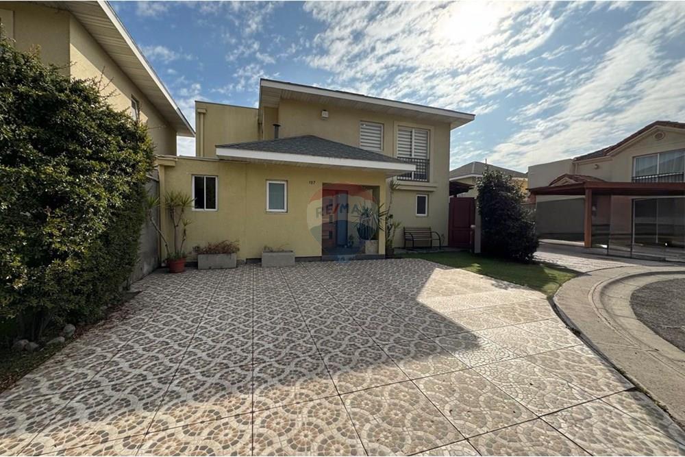 Dzīvojamais - Savrupmāja - Peñalolén, Santiago, Metropolitana De Santiago - CL - Imagen de WhatsApp 2025-08-25 a las 15.50.47_891db95a.jpg - 1028098017-249