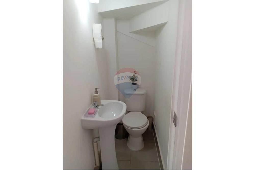 Residential - ਅਲੱਗ ਥਲੱਗ ਬਣਿਆ ਹੋਇਆ ਘਰ - Buin, Maipo, Metropolitana De Santiago - CL - WhatsApp Image 2025-06-11 at 14.01.11.jpeg - ਟੌਇਲਿਟ - 1028018333-421