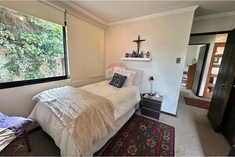 Dzīvojamais - Savrupmāja - La Reina, Santiago, Metropolitana De Santiago - CL - WhatsApp Image 2024-11-12 at 10.22.17 AM (4).jpeg - 1028103008-67