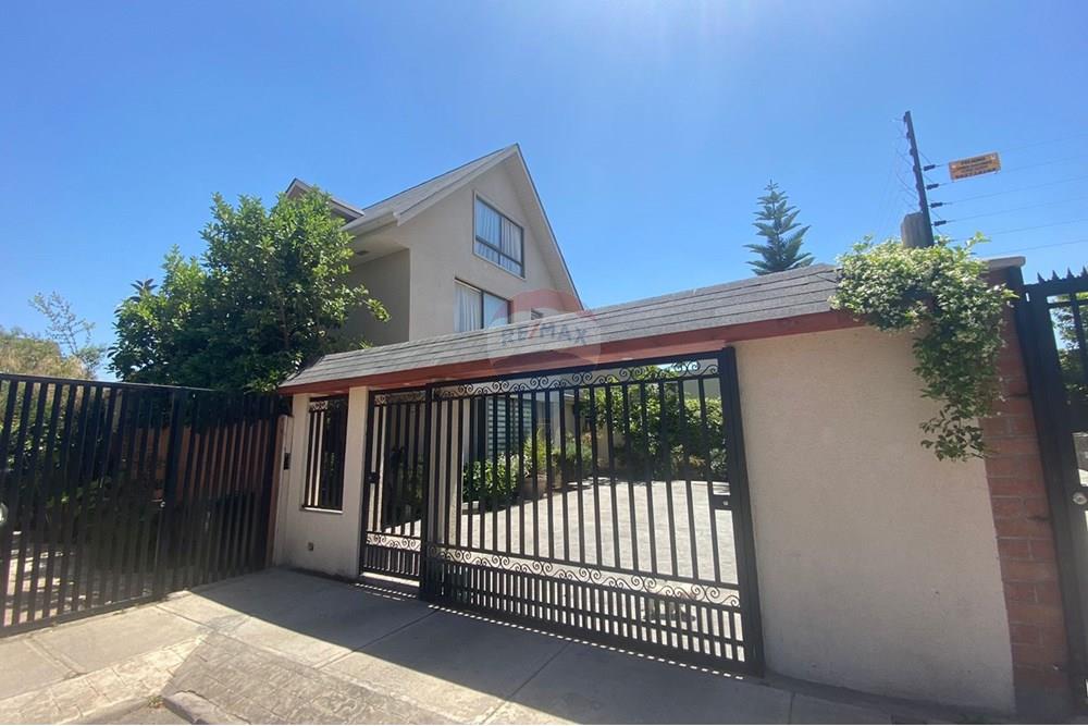 Residential - بيت مستقل - La Florida, Santiago, Metropolitana De Santiago - CL - PHOTO-2025-07-24-16-58-27 (1).jpg - 1028057164-38